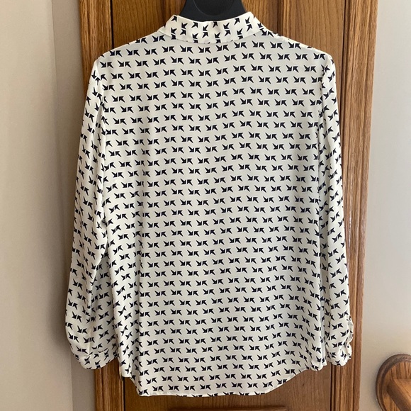 nwt theory silk top - Picture 5 of 6